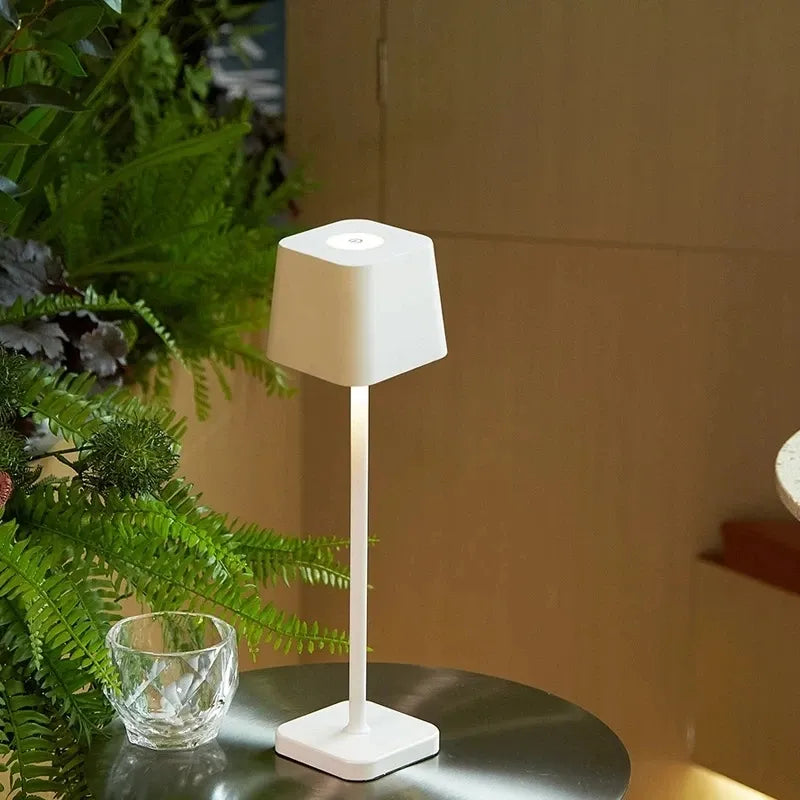 Rechargeable Aluminum Table Lamp